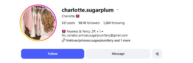 An Instagram bio example for Charlotte Sugarplum featuring a clean layout with line breaks, bow symbols, and a linktree call to action.